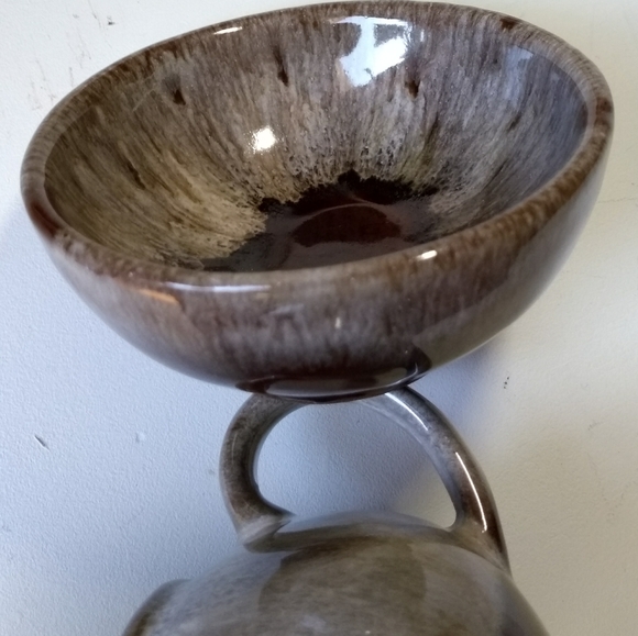 Artisan Craftsmanship | Mini Saucer & Pitcher Set - Picture 14 of 16